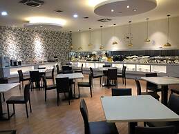 Surreal Motel- XinJhung Branch