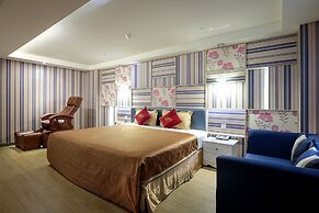 Surreal Motel- XinJhung Branch