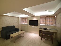 Surreal Motel- XinJhung Branch