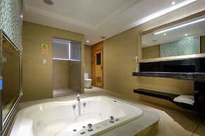 Surreal Motel- XinJhung Branch