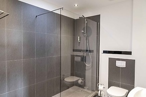 Luxx City Apartments & Suites