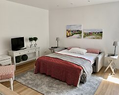 Luxx City Apartments & Suites