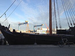 Luxx City Apartments & Suites