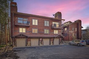 Lances West 7 2 Bedroom Condo by RedAwning