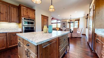 Graystone #2110 5 Bedroom Condo