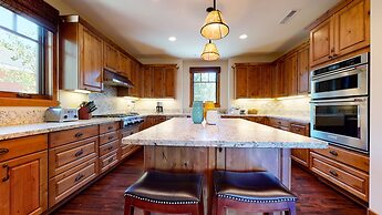 Graystone #2110 5 Bedroom Condo