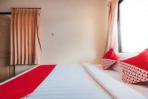 Super OYO Capital O 141 Fatmawati Cozy Residence