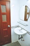 Carpe Diem 1988 Cozy Room