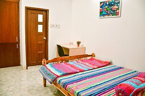 Carpe Diem 1988 Cozy Room