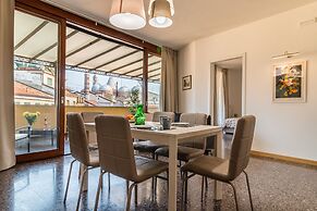 Basilica Sant'Antonio at 100 meters