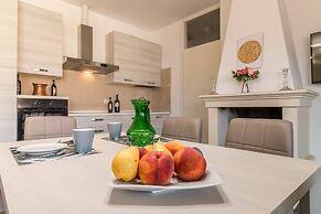 Basilica Sant'Antonio at 100 meters