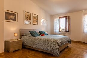 Basilica Sant'Antonio at 100 meters