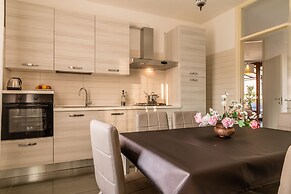 Basilica Sant'Antonio at 100 meters