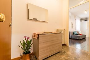 Basilica Sant'Antonio at 100 meters