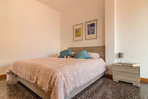 Basilica Sant'Antonio at 100 meters