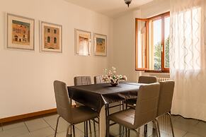 Basilica Sant'Antonio at 100 meters