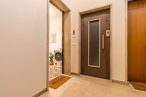 Basilica Sant'Antonio at 100 meters