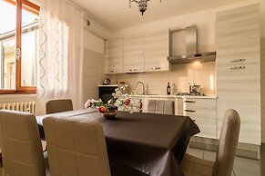 Basilica Sant'Antonio at 100 meters