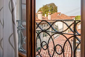 Basilica Sant'Antonio at 100 meters