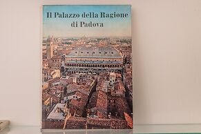 Basilica Sant'Antonio at 100 meters