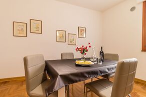 Basilica Sant'Antonio at 100 meters