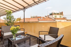 Basilica Sant'Antonio at 100 meters