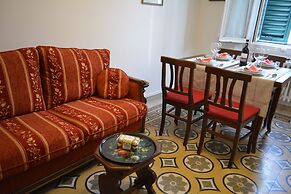 Colonna Apartment with Terrace