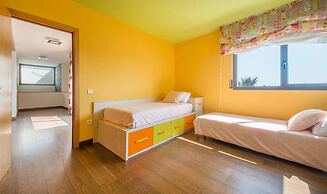 Villa Déjà Vu with stunning sea views