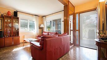 Tania House