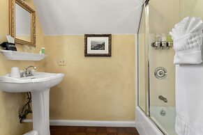 Candlelight Inn Napa Valley