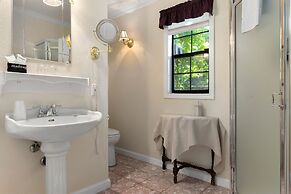 Candlelight Inn Napa Valley