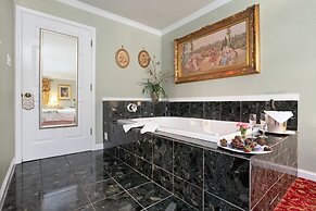 Candlelight Inn Napa Valley