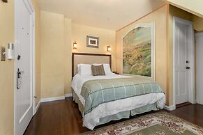 Candlelight Inn Napa Valley