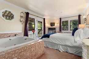 Candlelight Inn Napa Valley