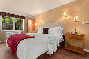 Candlelight Inn Napa Valley