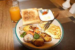 Hotel Visitors Inn, Pokhara