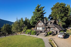 Arrayan Lake View Mountain Lodge & Casa De Te Arrayan