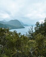 Arrayan Lake View Mountain Lodge & Casa De Te Arrayan