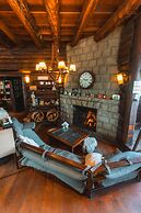 Arrayan Lake View Mountain Lodge & Casa De Te Arrayan