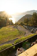 Arrayan Lake View Mountain Lodge & Casa De Te Arrayan