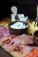 Arrayan Lake View Mountain Lodge & Casa De Te Arrayan