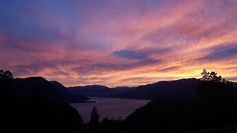 Arrayan Lake View Mountain Lodge & Casa De Te Arrayan