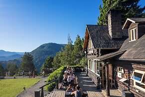 Arrayan Lake View Mountain Lodge & Casa De Te Arrayan