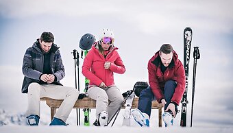 Conrad's Mountain Lodge