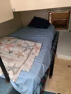 Hills Motor Court & Marina