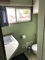 Hills Motor Court & Marina