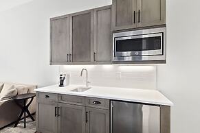 The Vanderbilt Hotel Suites