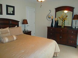 6BR 4BA Home in Windsor Hills by CV-2564