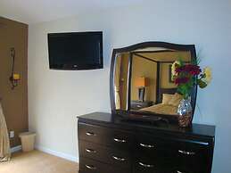 6BR 4BA Home in Windsor Hills by CV-2564