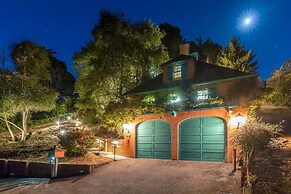 Marbella Lane Tuscan Villa with Hot Tub